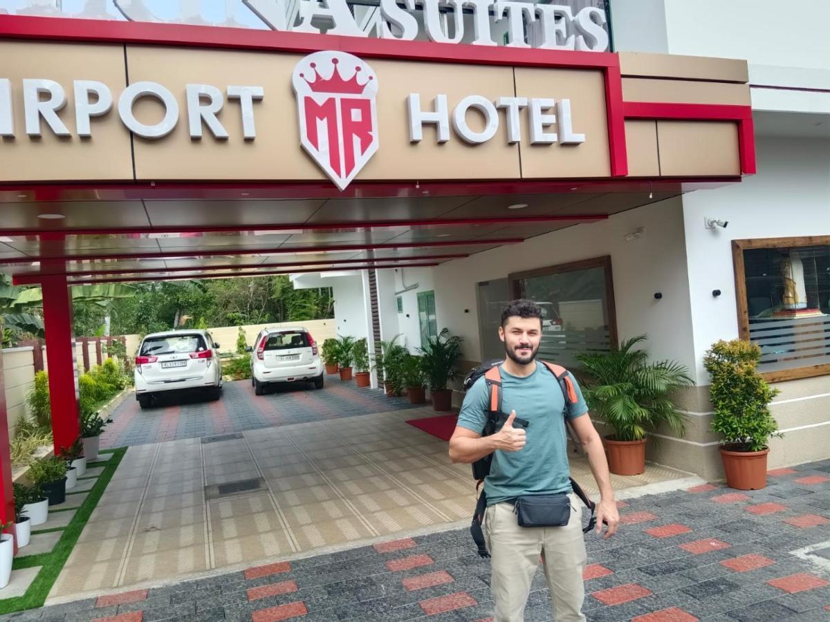 Marina Suites Airport Hotel Kochi Buitenkant foto