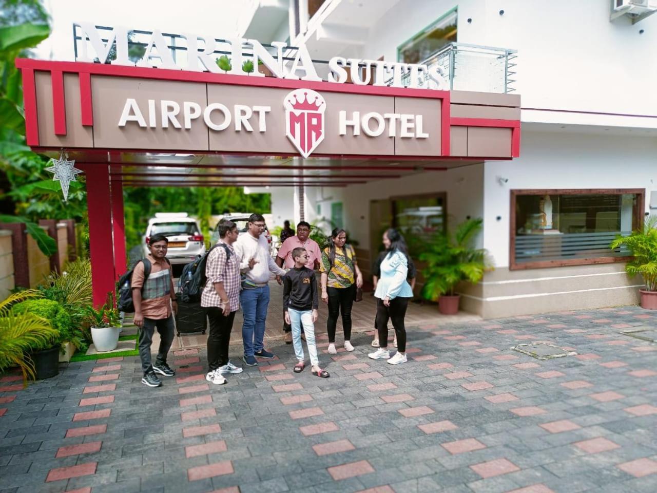 Marina Suites Airport Hotel Kochi Buitenkant foto