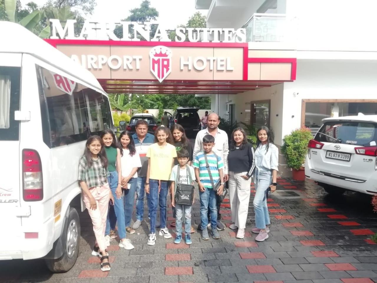 Marina Suites Airport Hotel Kochi Buitenkant foto